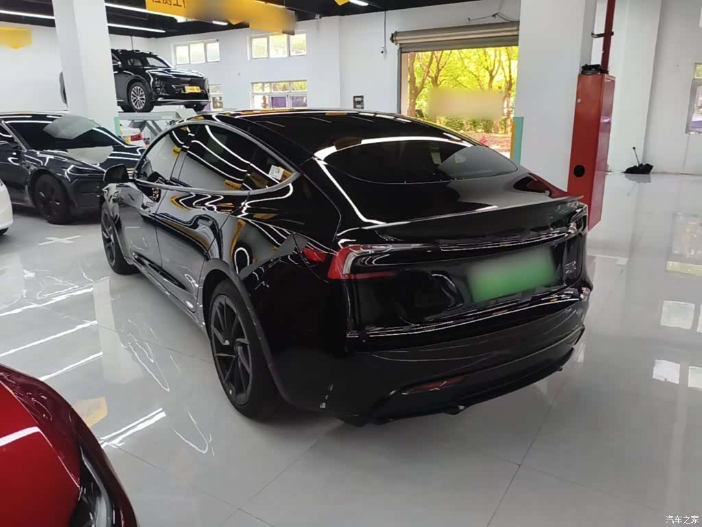 Tesla Model 3, 2026 23