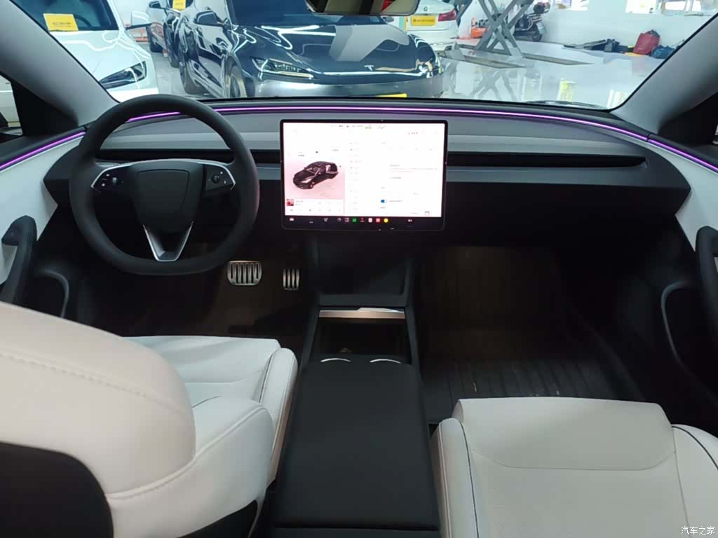 Tesla Model 3, 2026 6