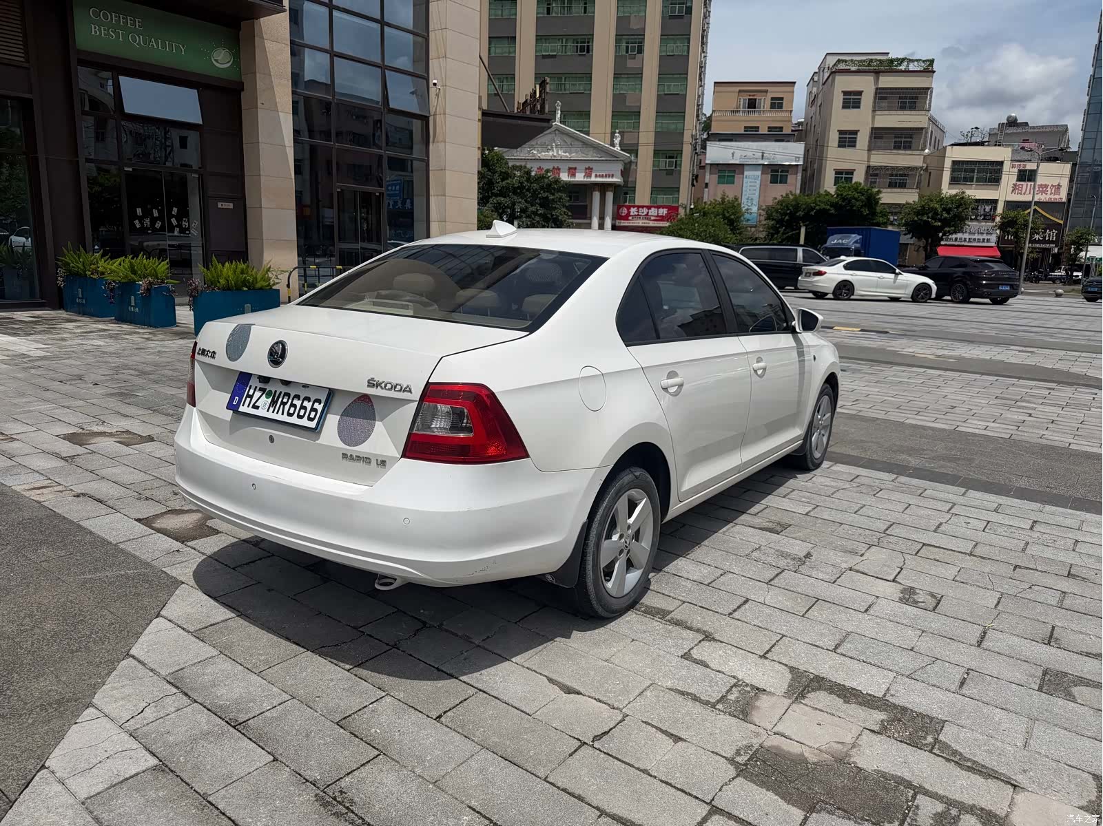 Skoda Rapid, 2014 4