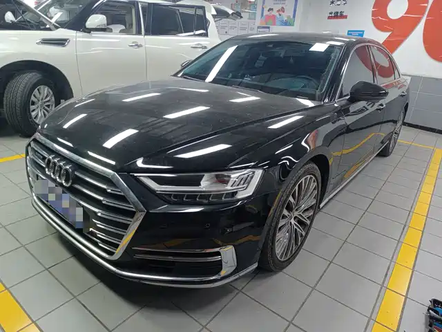 Audi A8 2020 — купить из Китая под заказ
