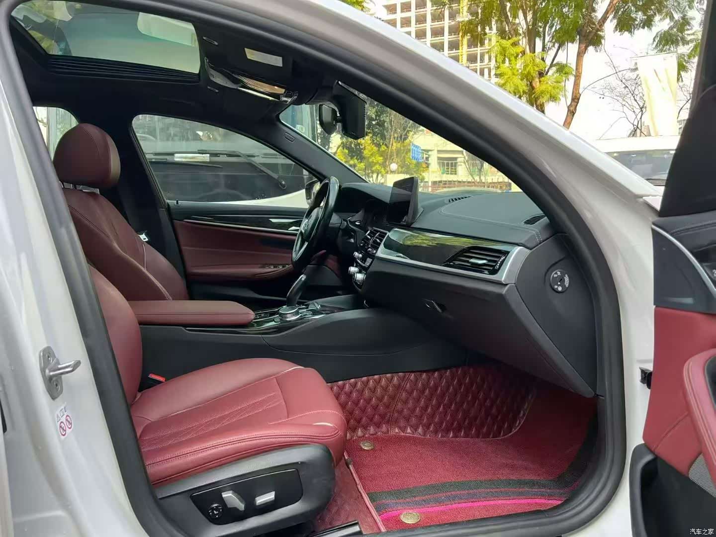 BMW 5 Series, 2021 12