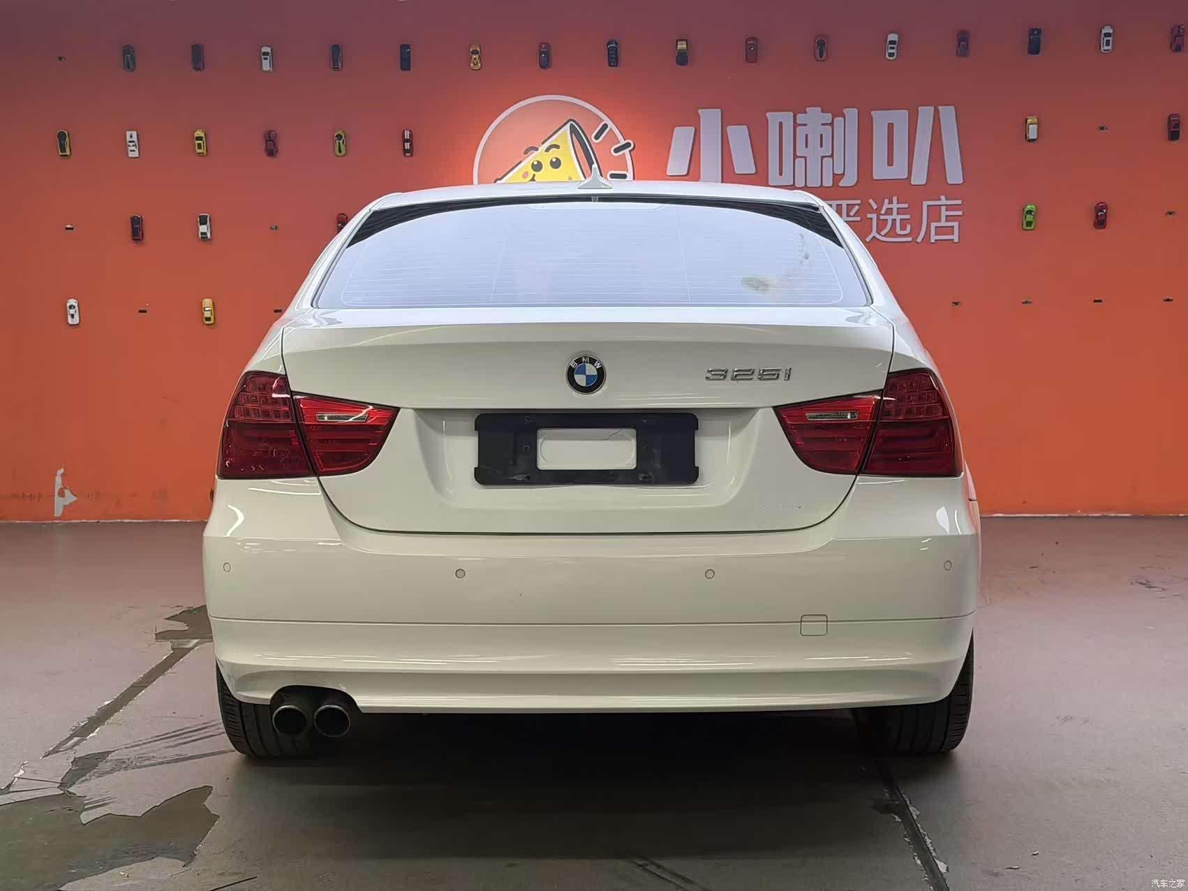 BMW 3 Series, 2011 все фото