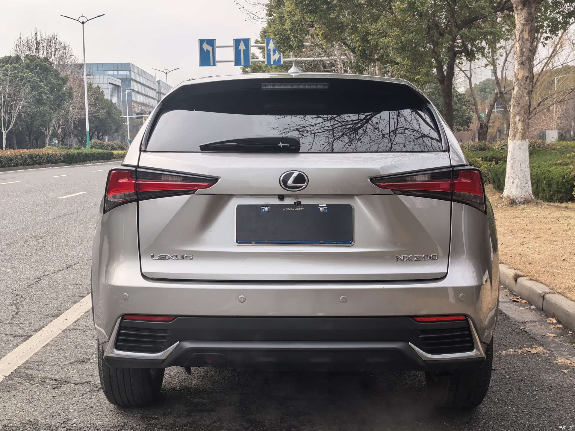 Lexus NX, 2020 4