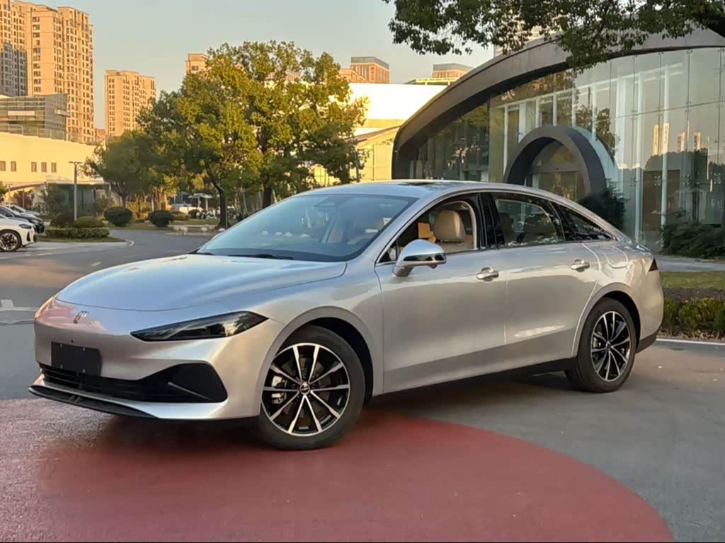 Roewe D7