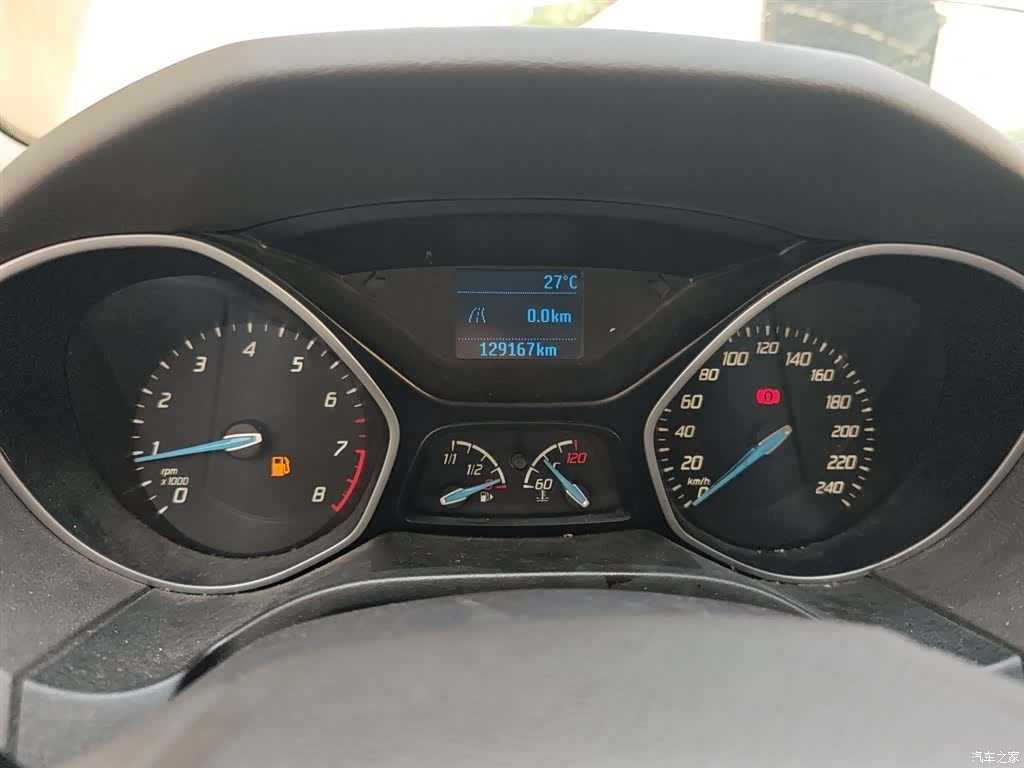 Ford Focus, 2015 12