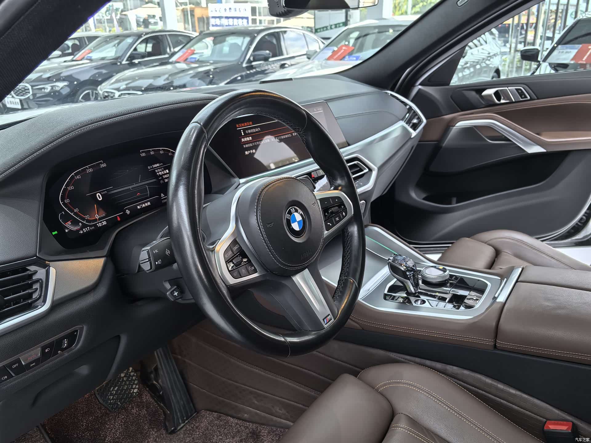 BMW X6, 2022 все фото