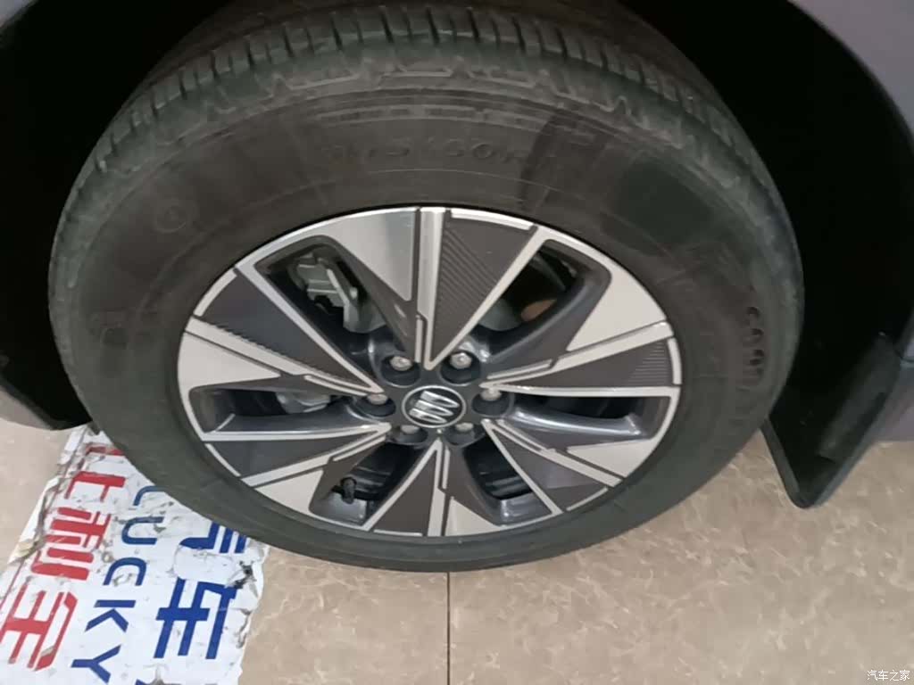 Buick E5, 2025 23