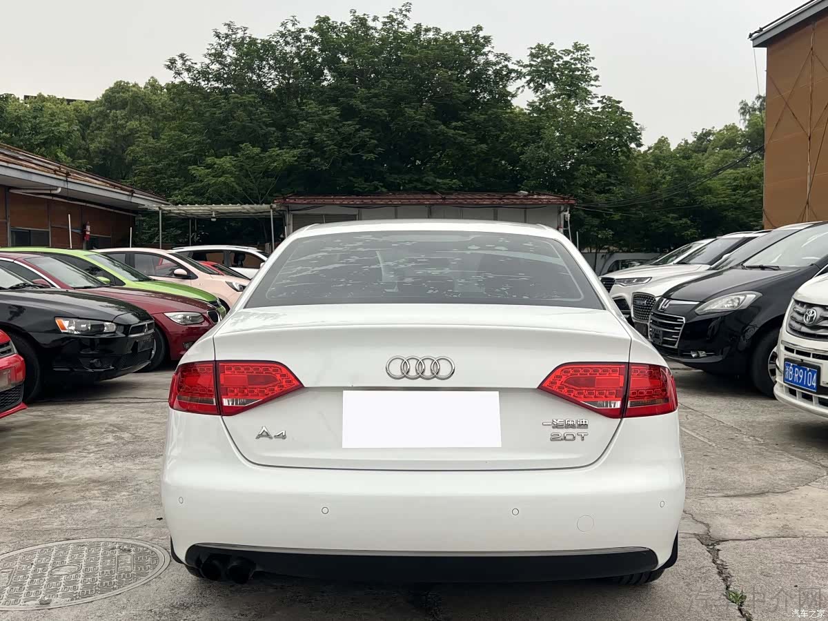Audi A4L, 2011 10