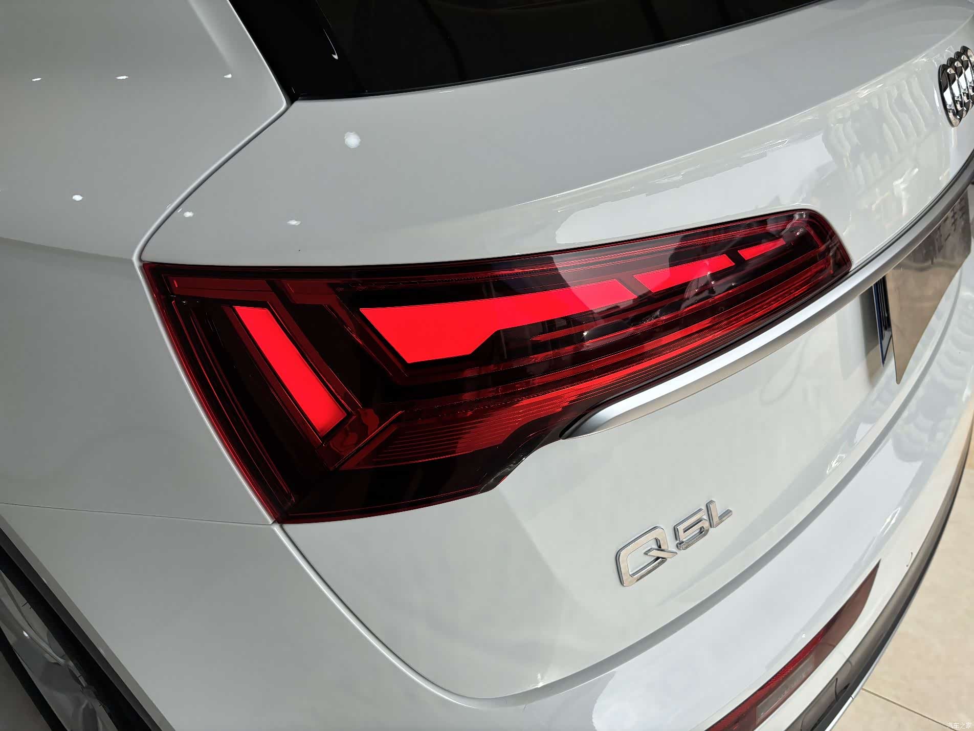 Audi Q5L, 2024 9