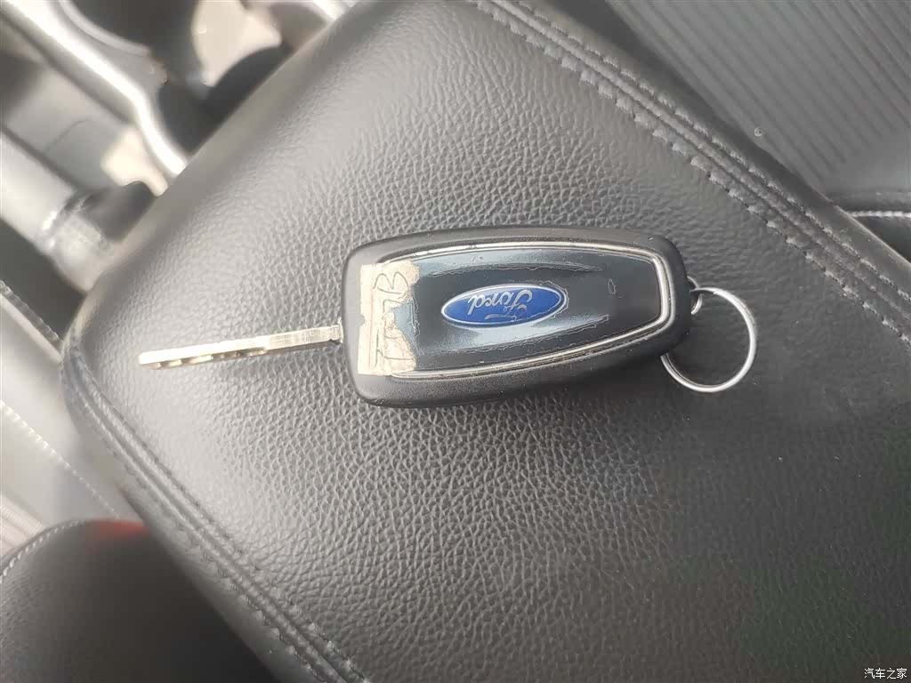 Ford Focus, 2014 9