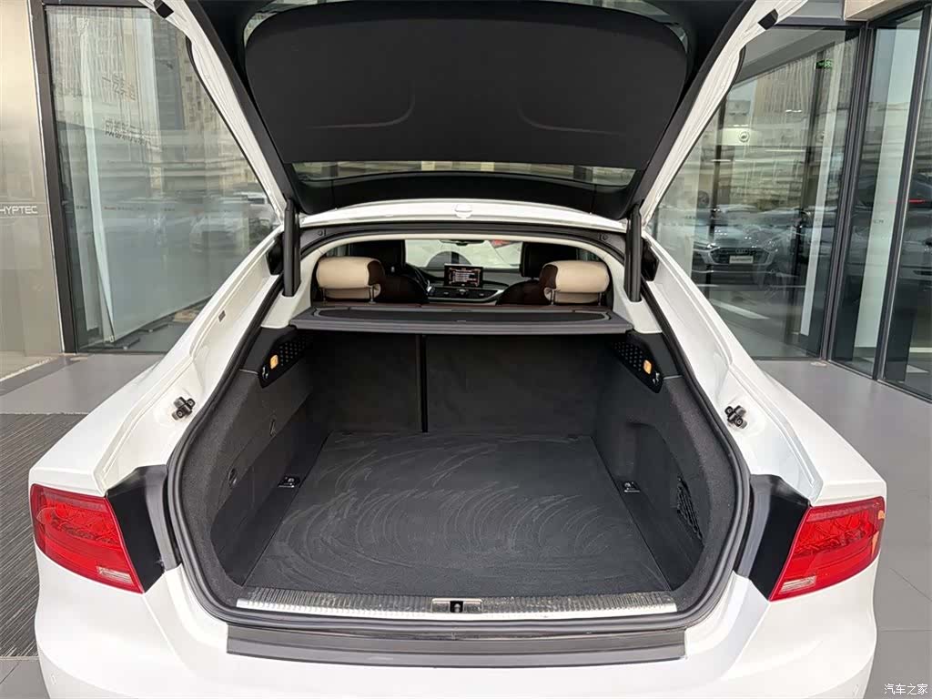 Audi A7, 2014 9