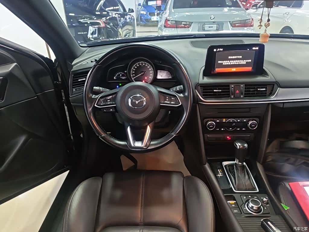 Mazda CX-4, 2020 13