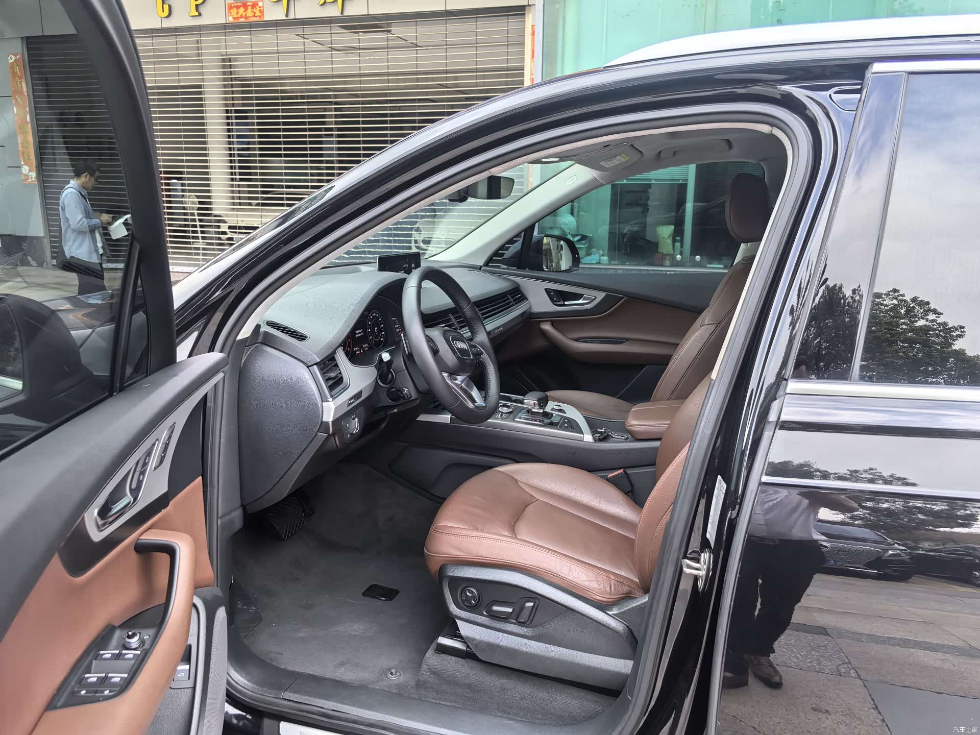Audi Q7, 2019 все фото