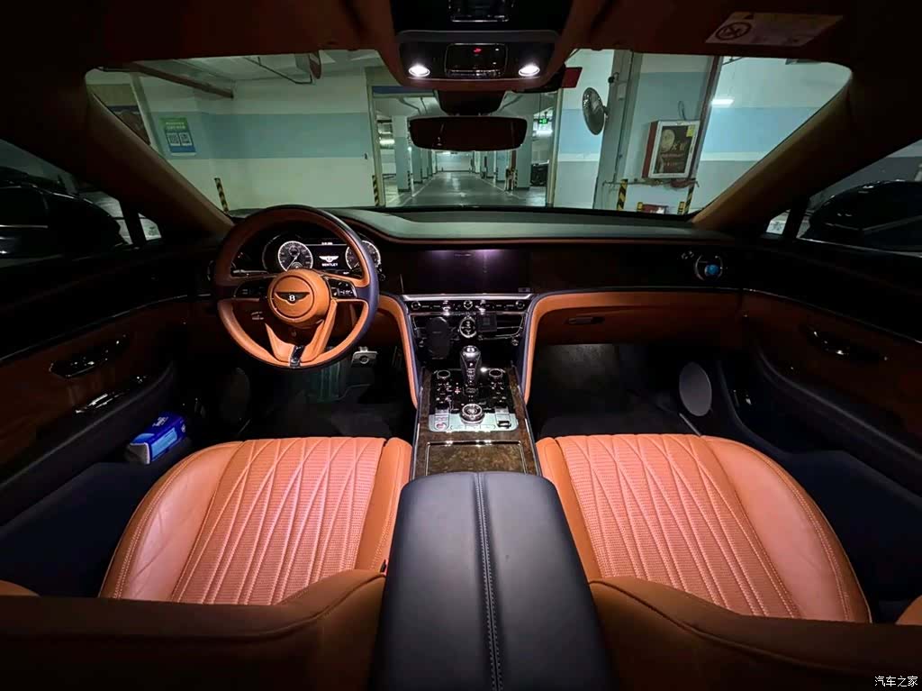 Bentley Flying Spur, 2020 все фото