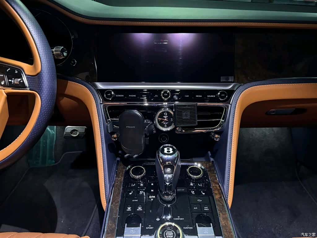 Bentley Flying Spur, 2020 8