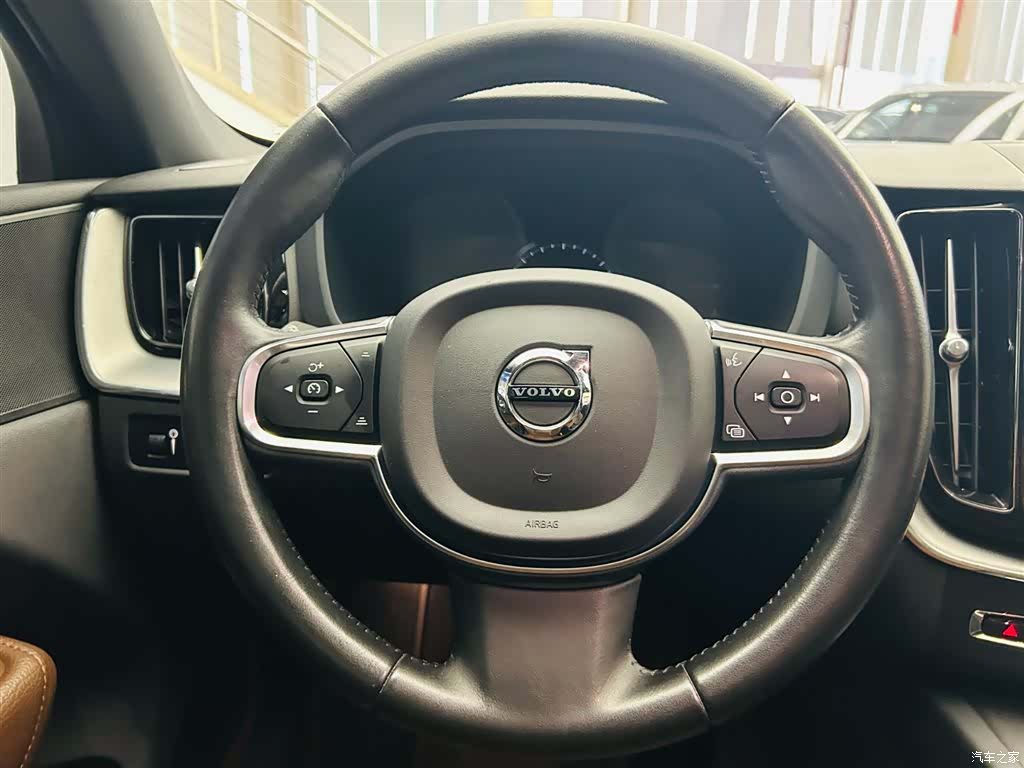 Volvo XC60, 2021 15