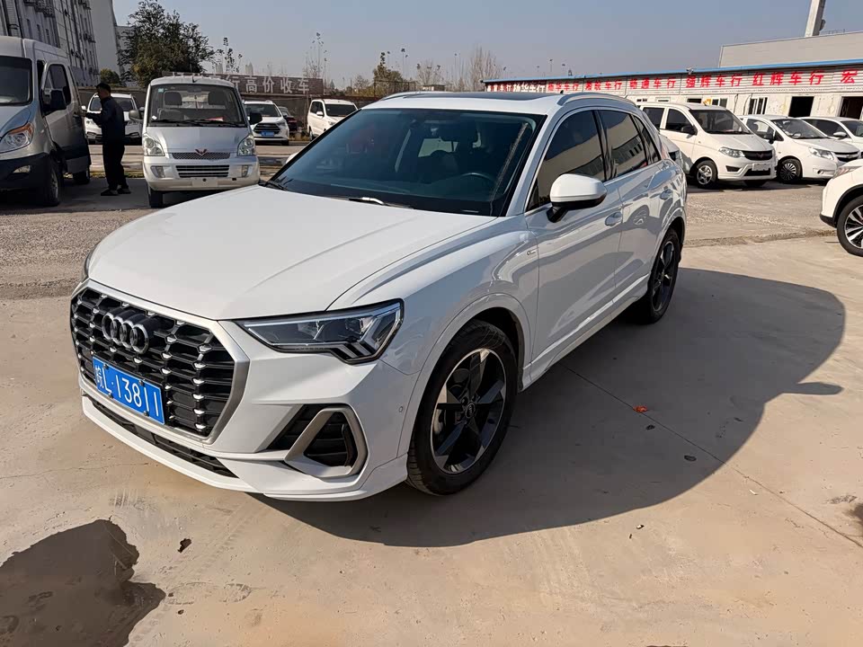 Audi Q3