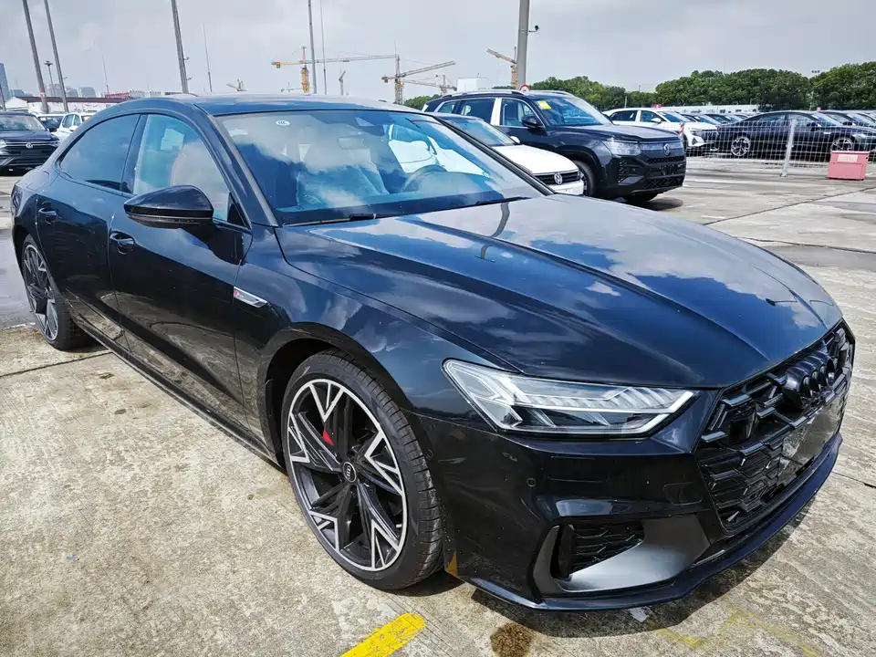 Audi A7L