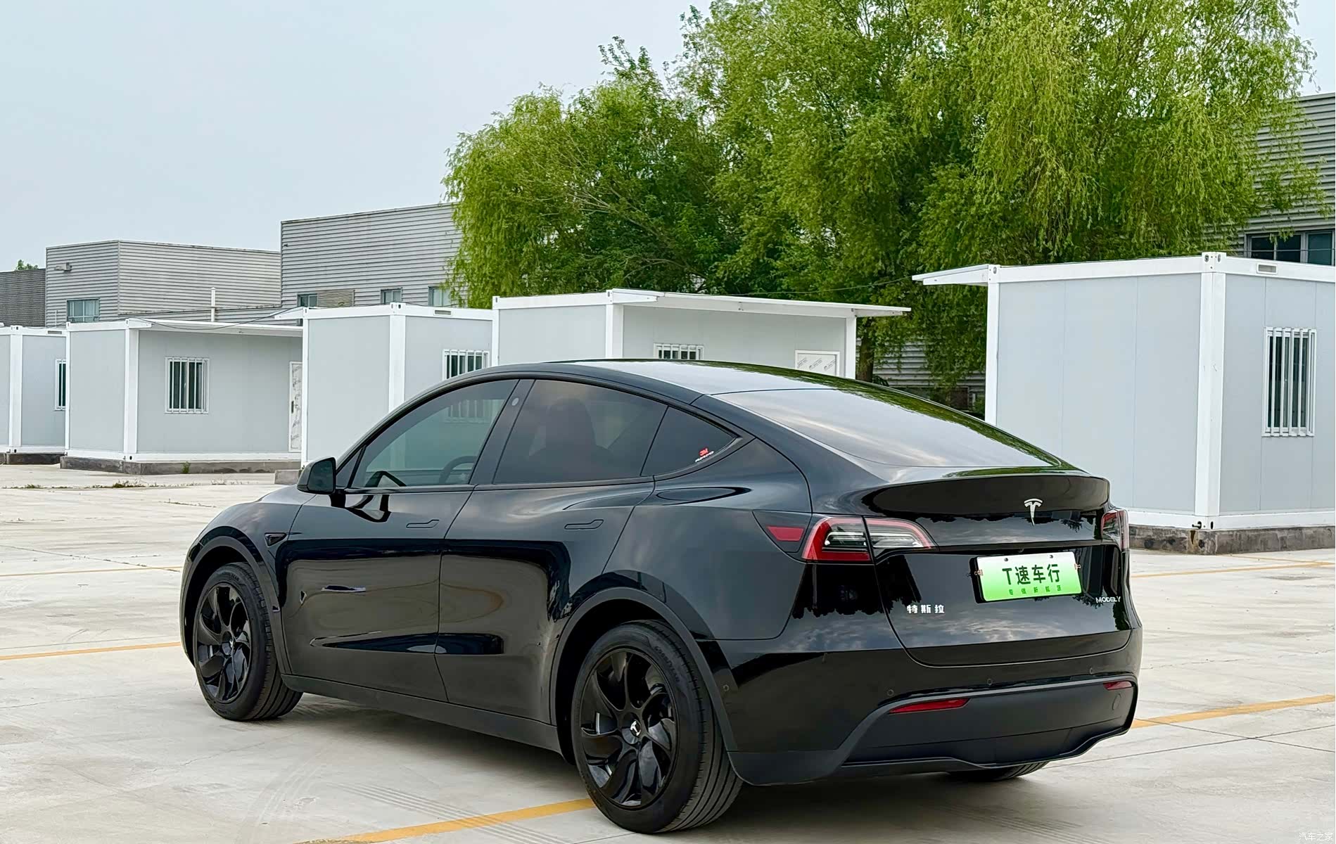 Tesla Model Y, 2023 7