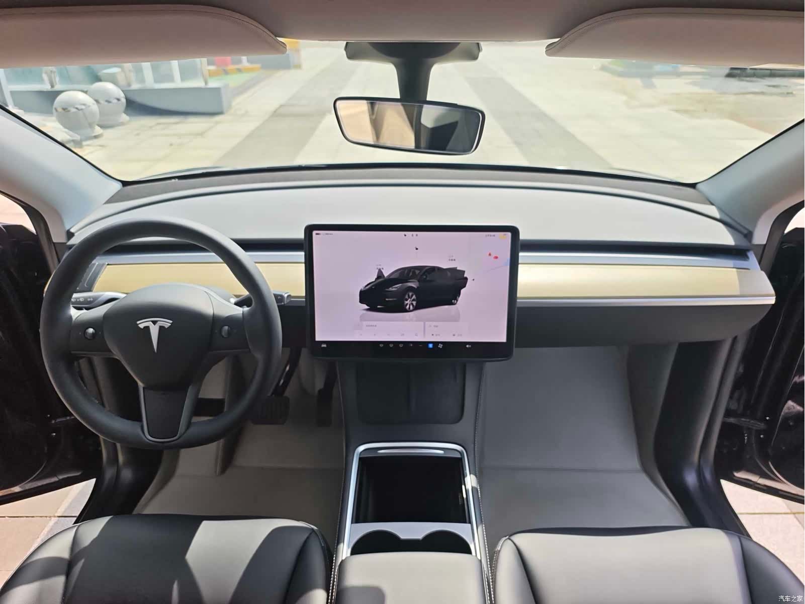 Tesla Model Y, 2023 6