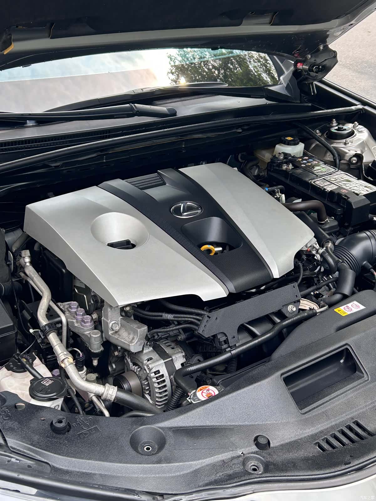 Lexus ES, 2020 15