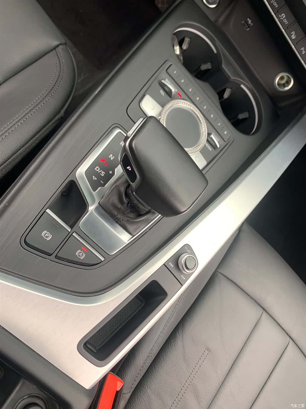 Audi A4L, 2020 12