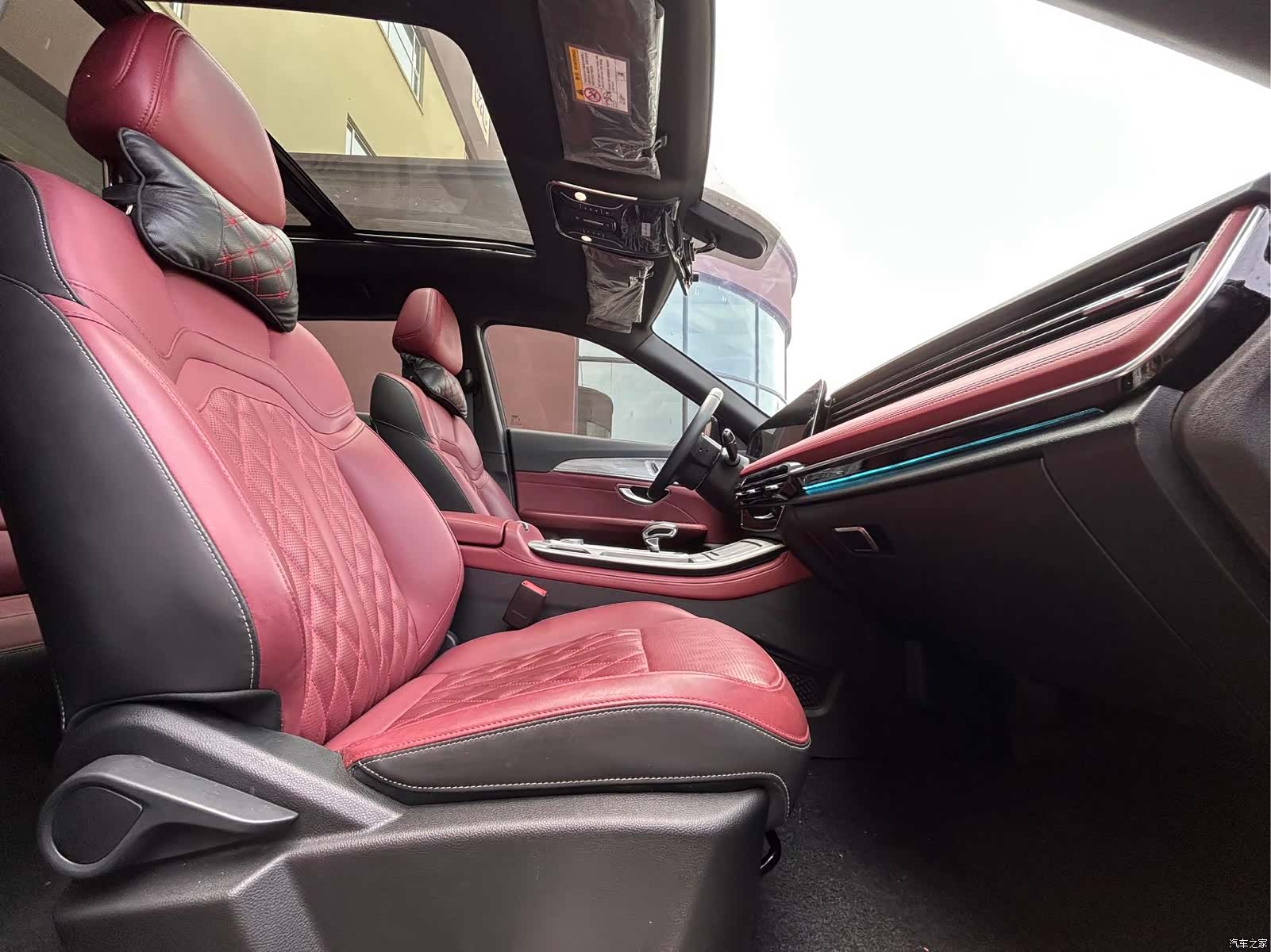 Jetour X70, 2023 10