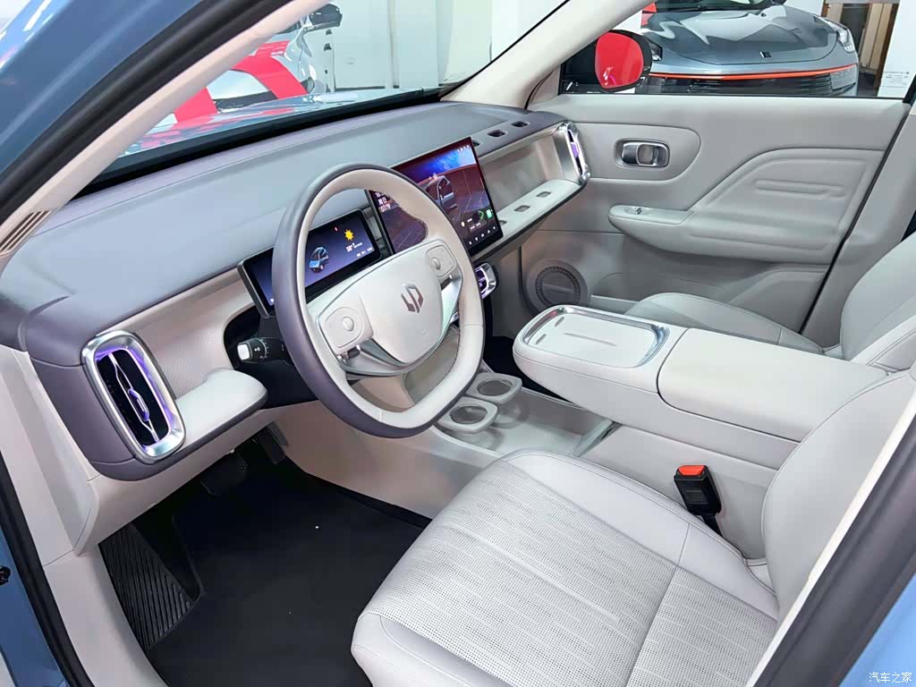 Leapmotor B10, 2025 16
