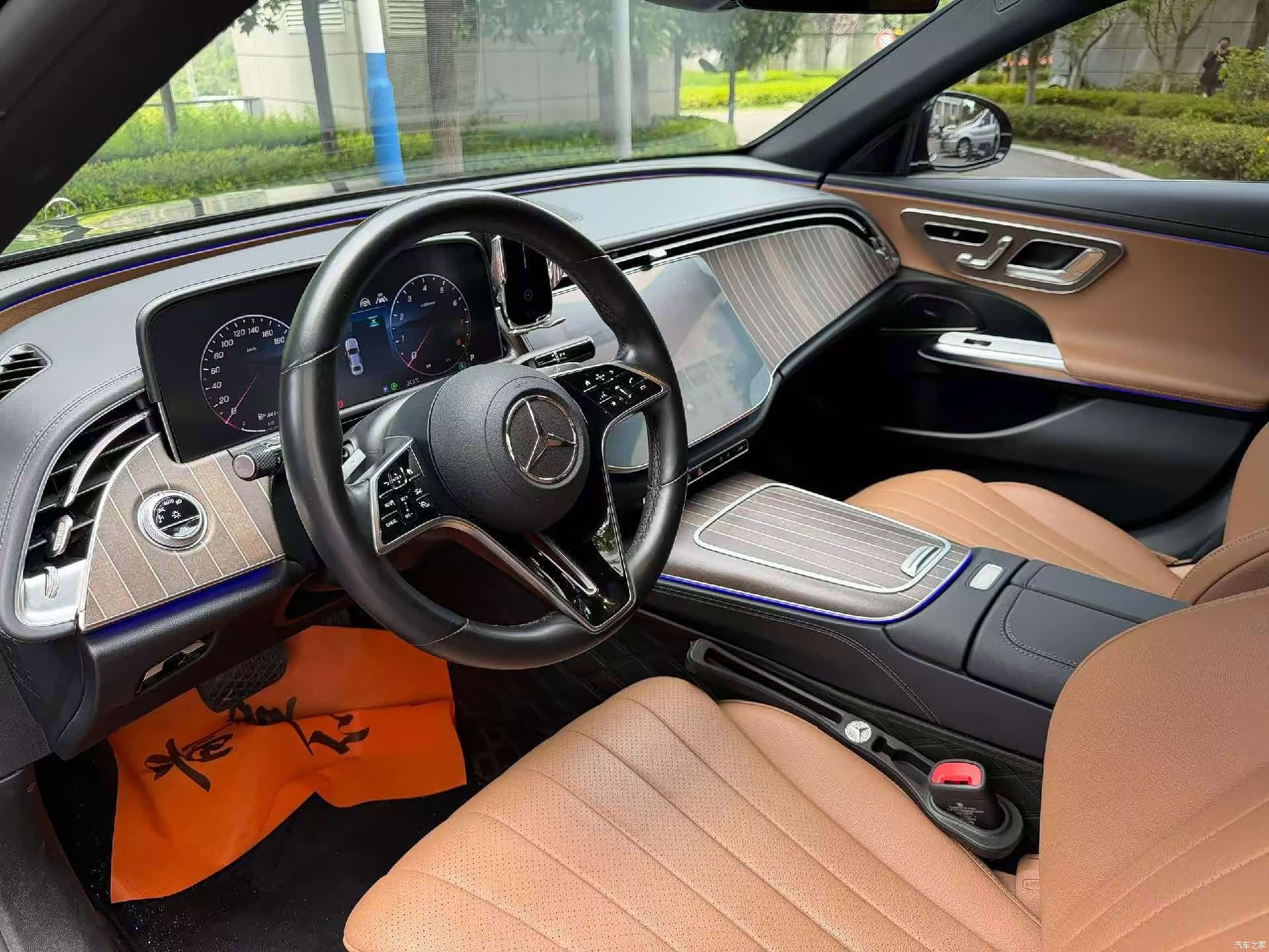 Mercedes-Benz E-Class, 2024 4