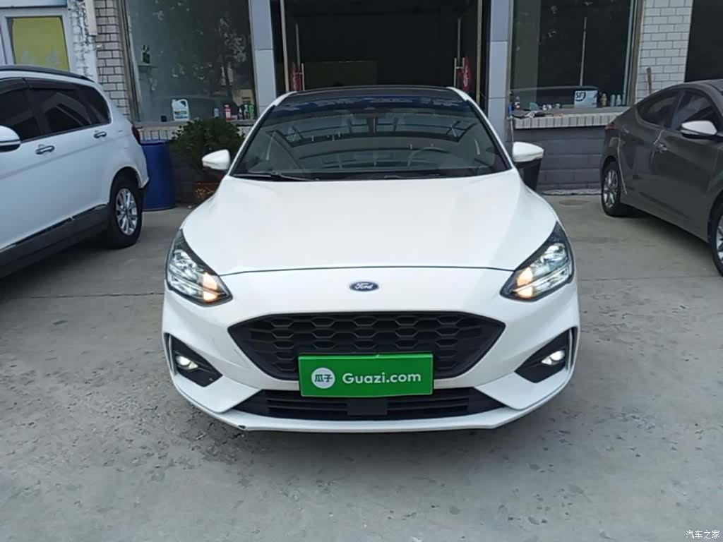 Ford Focus, 2019 3