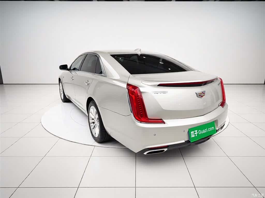 Cadillac XTS, 2018 все фото