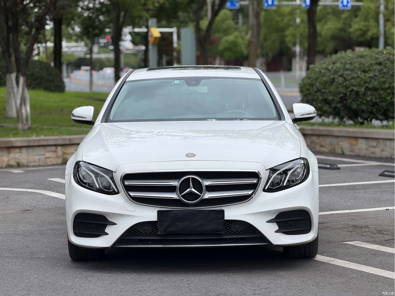 Mercedes-Benz E-Class, 2018 1