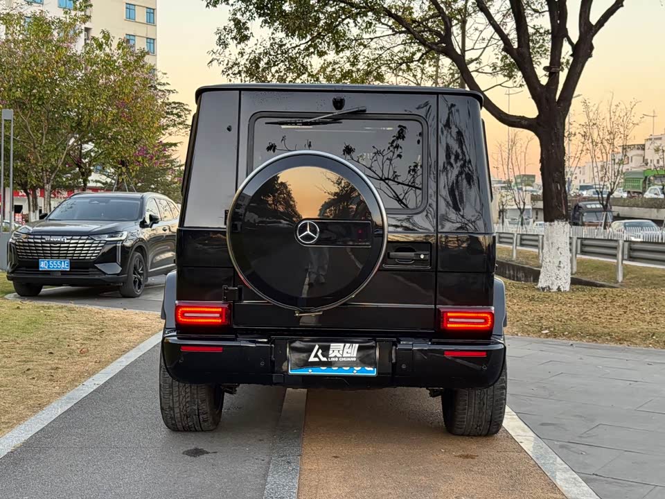 Mercedes-Benz G-class