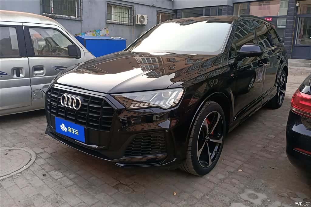 Audi Q7, 2021 1