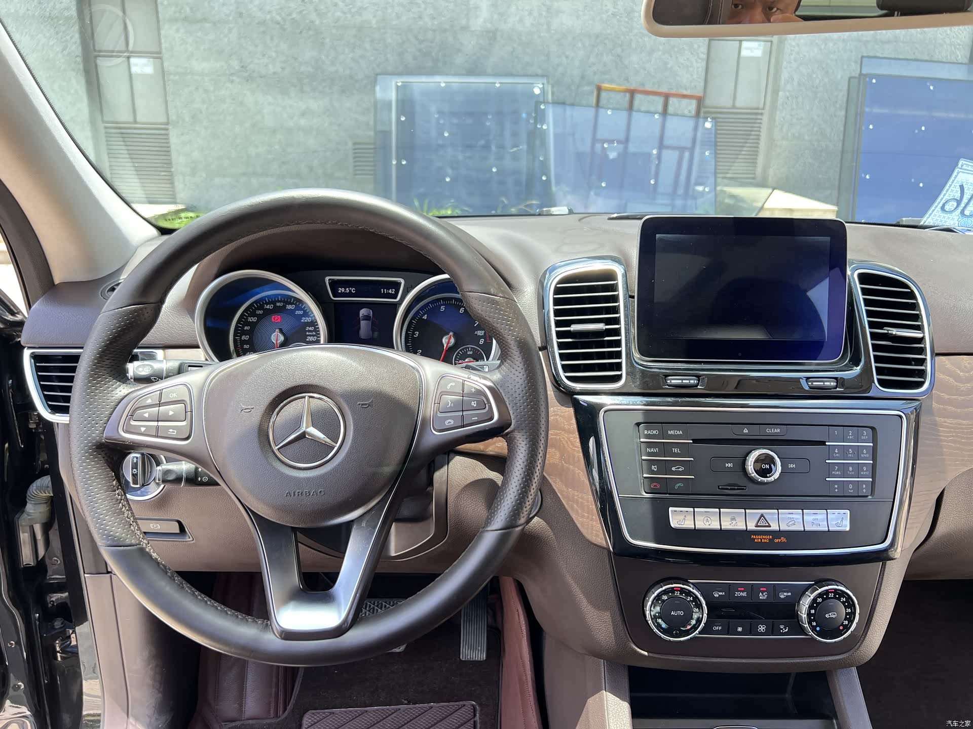 Mercedes-Benz GLE, 2017 10
