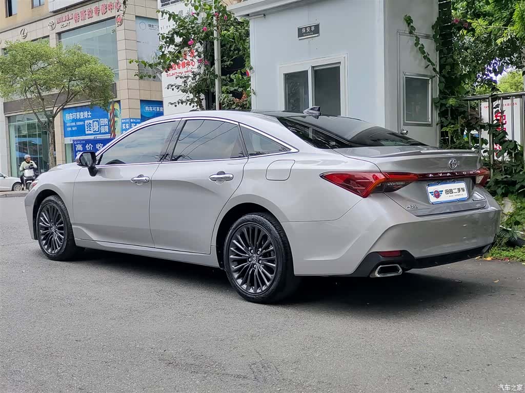 Toyota Avalon, 2019 4