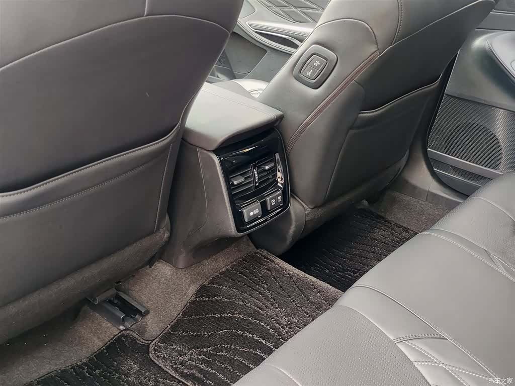 Toyota Avalon, 2019 9