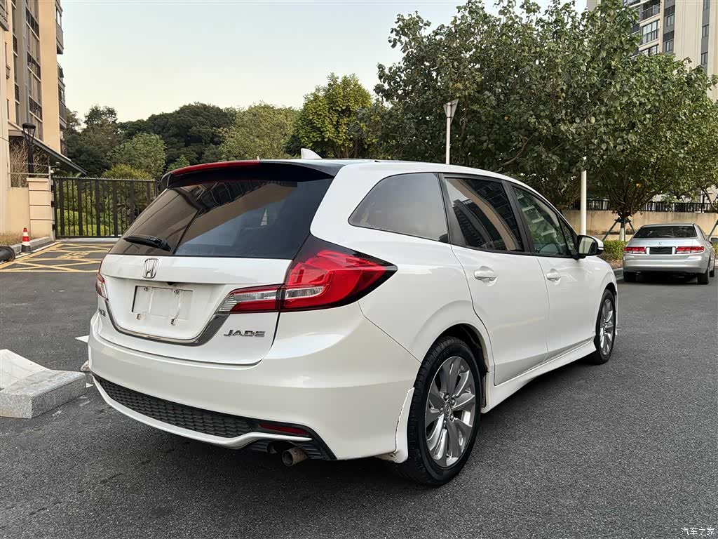 Honda Jade, 2018 8