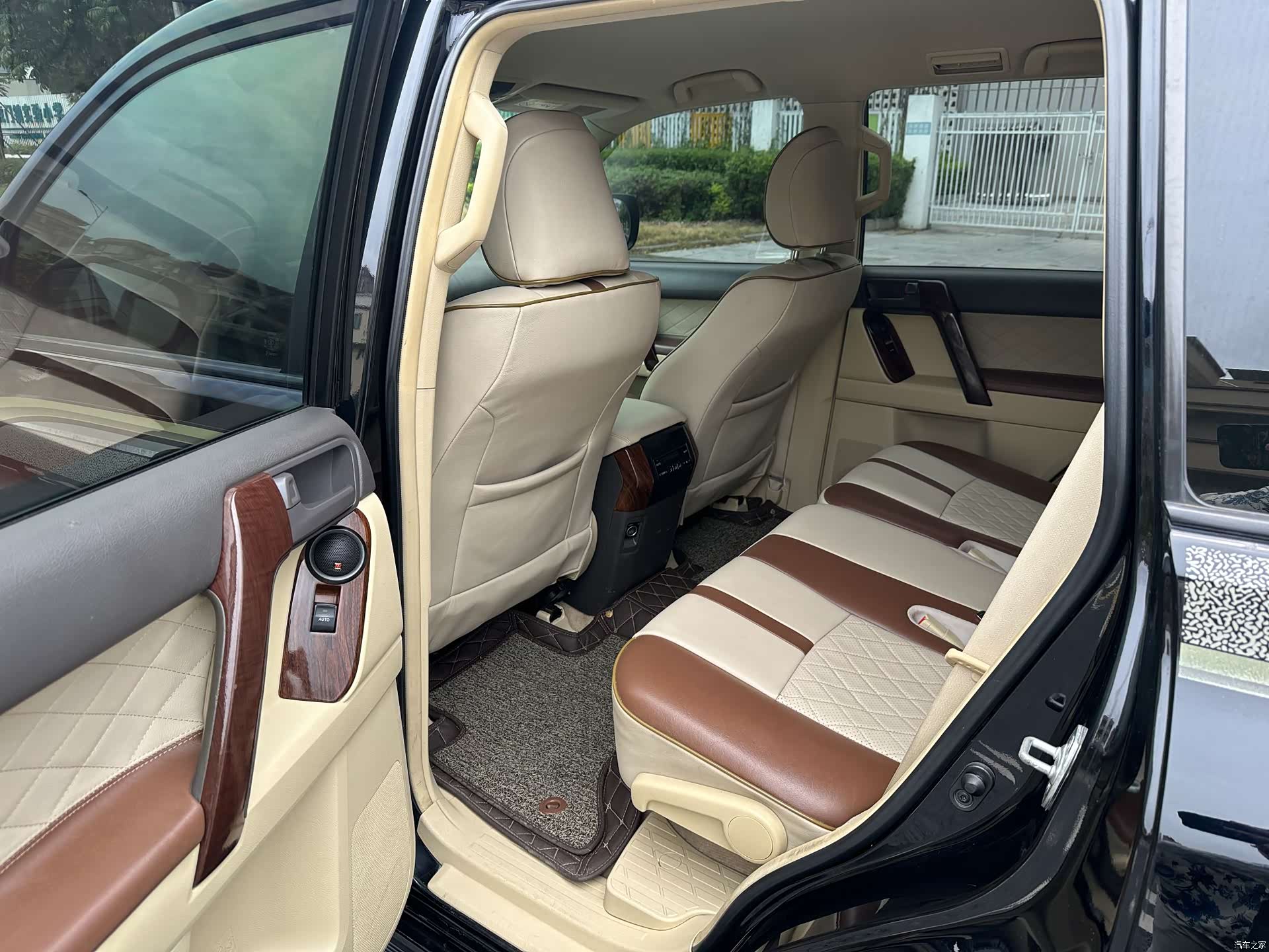 Toyota Prado, 2014 15