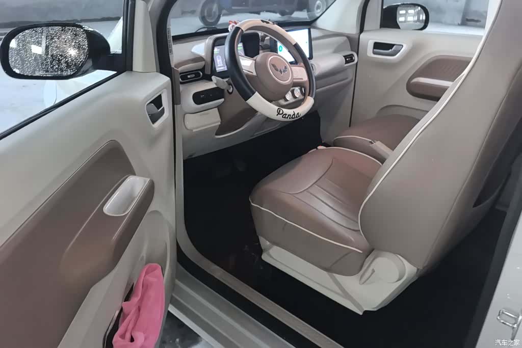 Wuling MINIEV, 2025 9