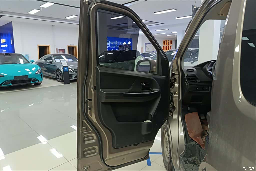 Changan M60, 2025 7