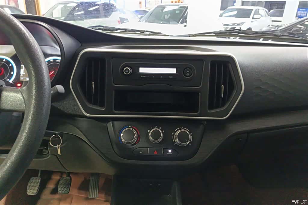 Changan M60, 2025 13