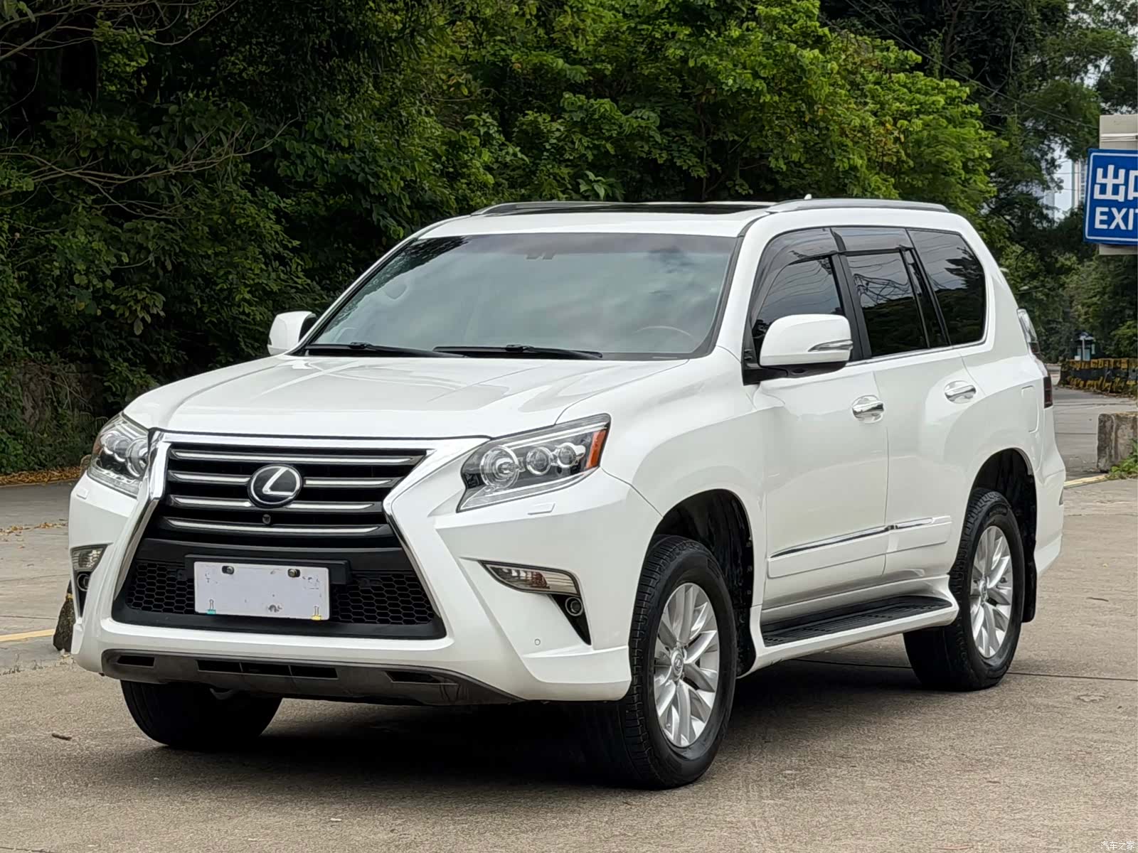 Lexus GX, 2014 1