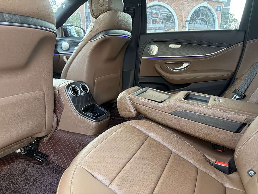 Mercedes-Benz E-Class 2021, фото 14