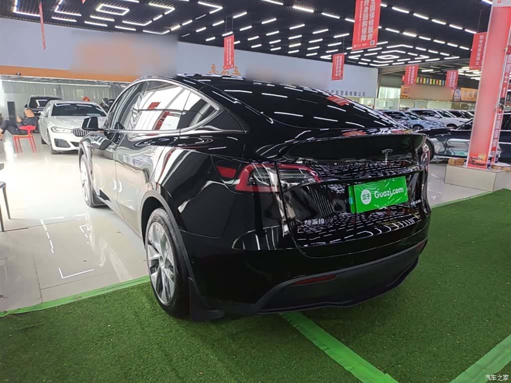 Tesla Model Y, 2023 все фото