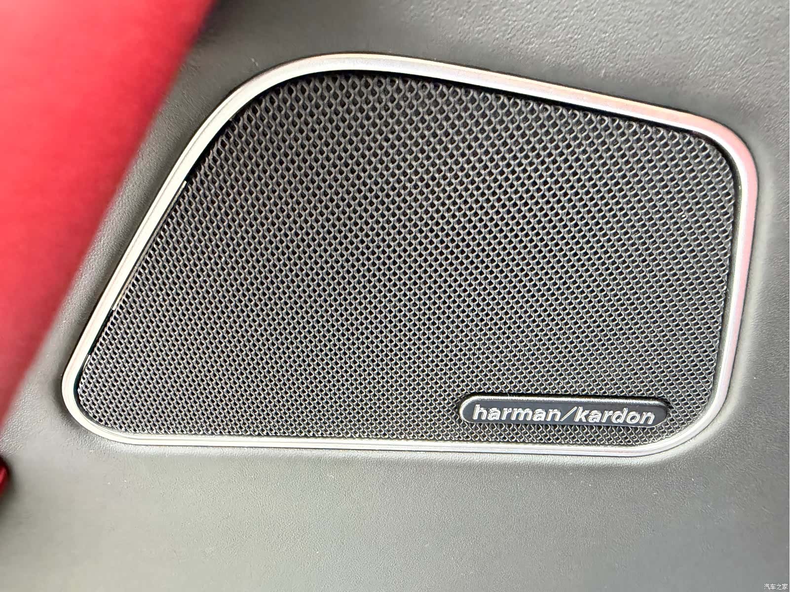 Maserati Levante, 2018 9