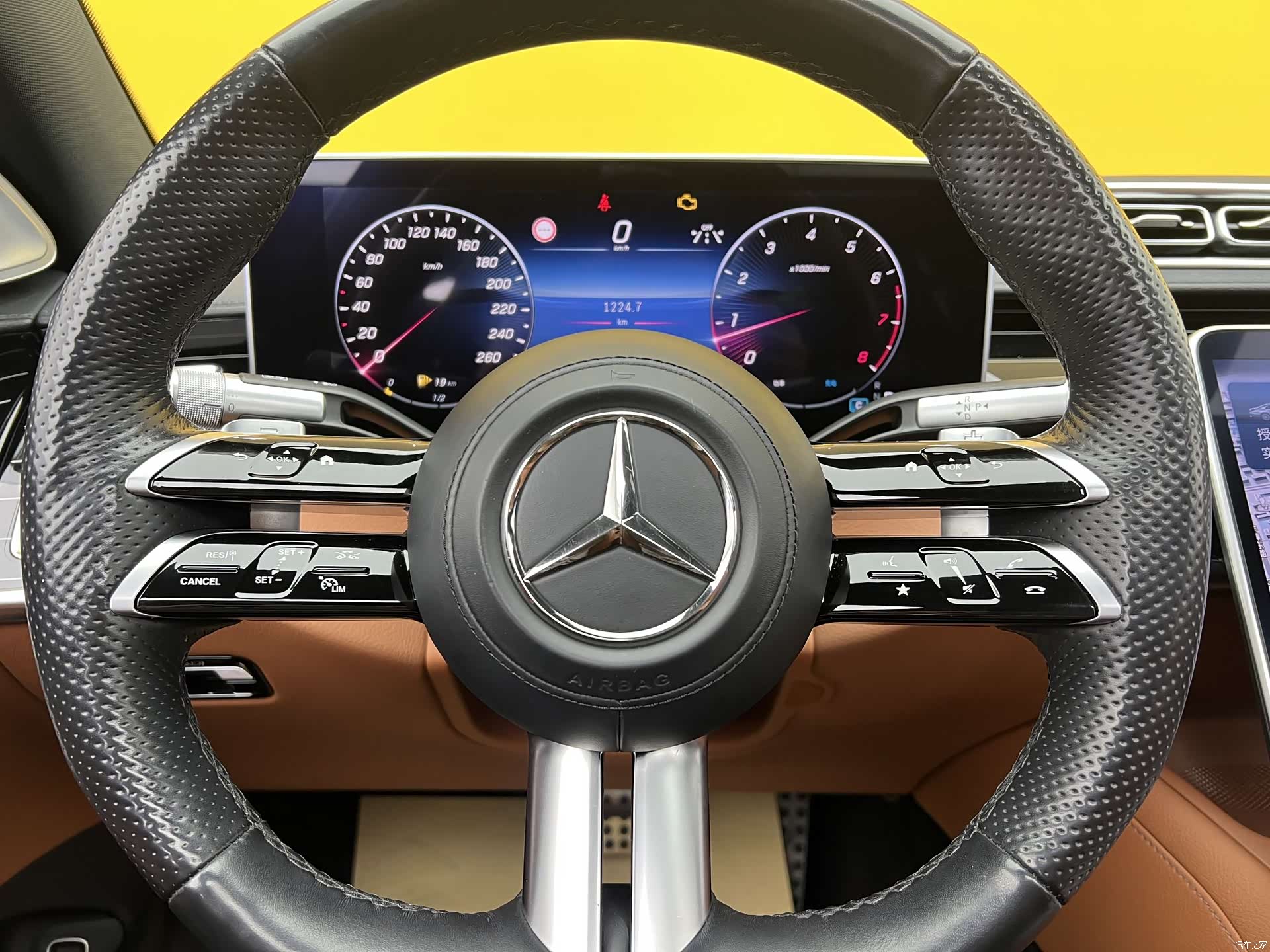 Mercedes-Benz S-Class, 2023 14