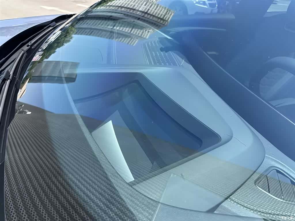 Audi e-tron, 2025 20