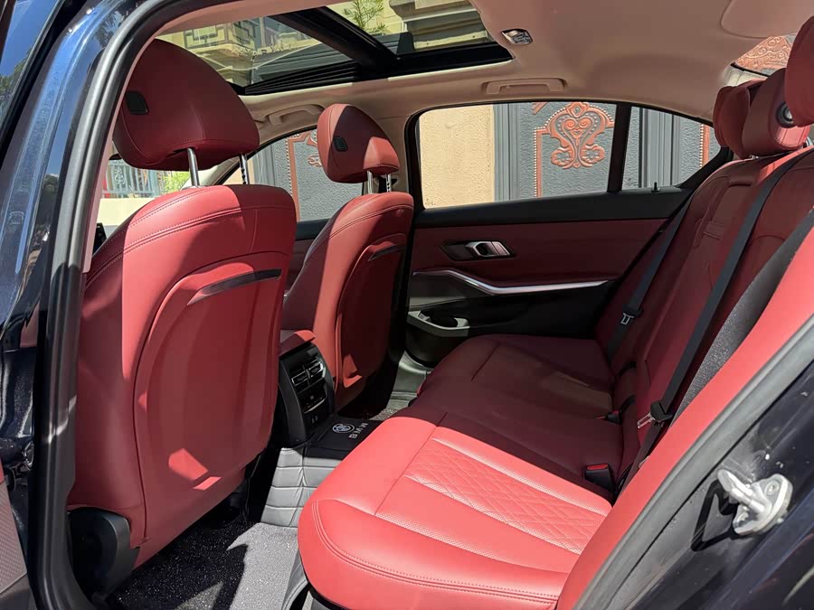 BMW 3 Series 2023, фото 6