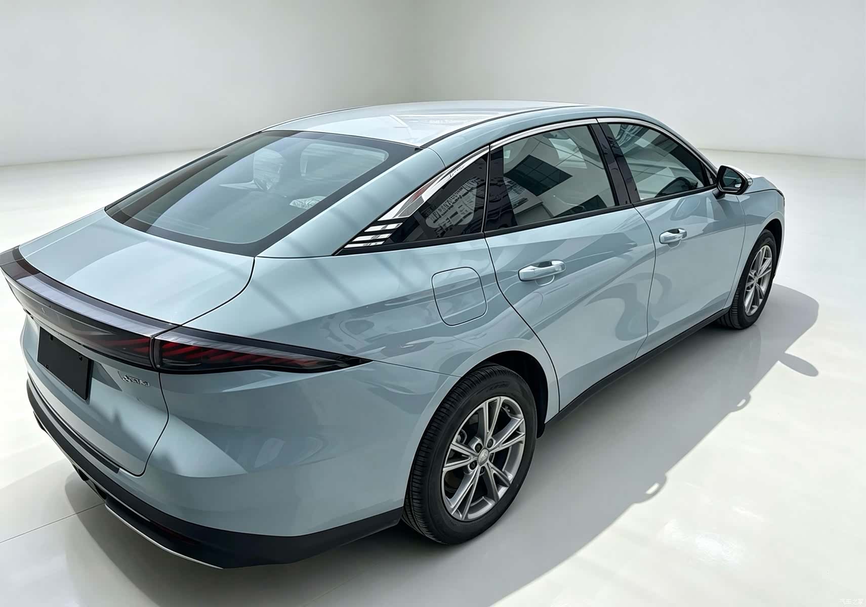 Geely Galaxy L6, 2025 4
